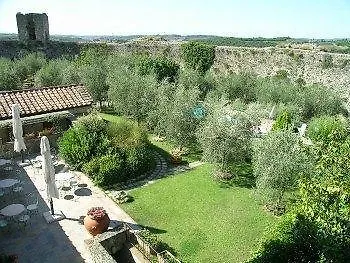 Hotel Monteriggioni فندق مونتيريجيوني