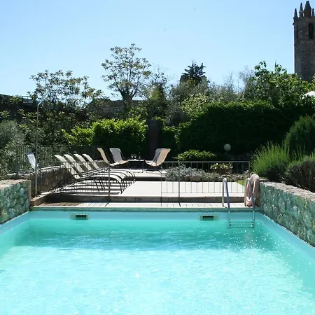 Hotel Monteriggioni فندق 4*