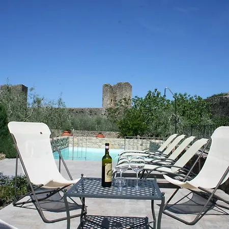 ホテル Hotel Monteriggioni 4*