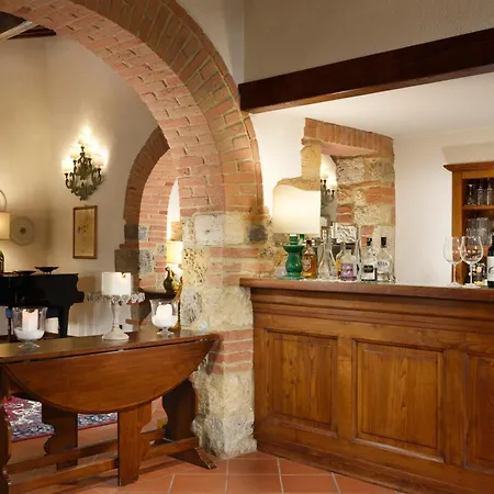 Hotel Romantik Monteriggioni