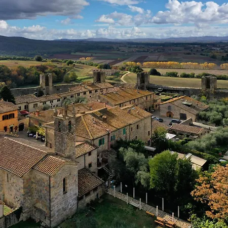 Hotel Romantik Monteriggioni