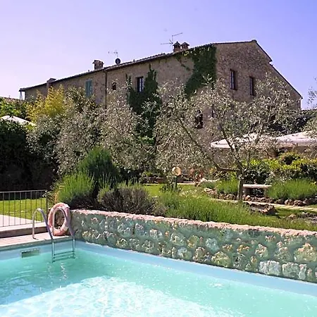 فندق Hotel Monteriggioni مونتيريجيوني