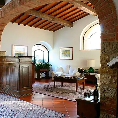فندق Hotel Monteriggioni مونتيريجيوني