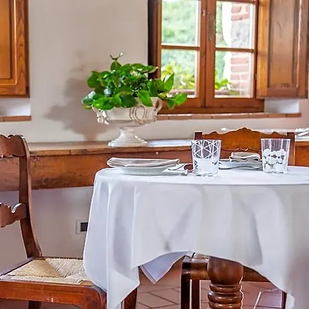 Hotel Monteriggioni فندق مونتيريجيوني