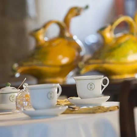 Hotel Monteriggioni ホテル